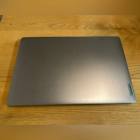 Lenovo Laptop IdeaPad 3 15ITL6 82H801DQUS Intel
Core i5 Touchscreen Windows 11 - Picture 3 of 10